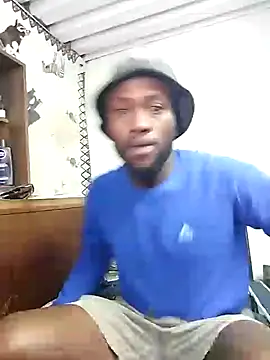 Snapshot of bull_Giant chatting on 12-16-24, 08:37 bull Giant online show from 12-16-24, 08:37