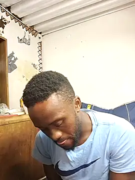 Snapshot of bull_Giant chatting on 12-20-24, 12:30 bull Giant online show from 12-20-24, 12:30