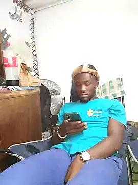 Snapshot of bull_Giant chatting on 12-20-24, 09:28 bull Giant online show from 12-20-24, 09:28