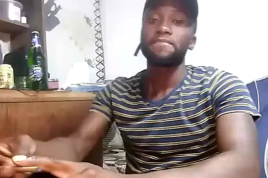 Snapshot of bull_Giant chatting on 12-23-24, 09:18 bull Giant online show from 12-23-24, 09:18