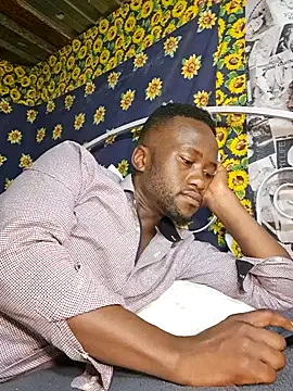 Snapshot of bull_Giant chatting on 12-28-24, 02:01 bull Giant online show from 12-28-24, 02:01