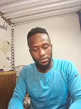 Snapshot of bull_Giant chatting on 02-01-25, 11:37 bull Giant online show from 02-01-25, 11:37