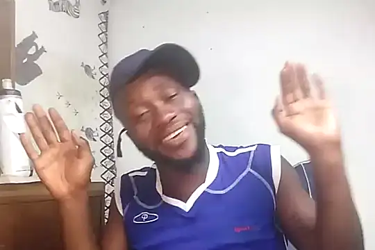 Snapshot of bull_Giant chatting on 02-04-25, 01:23 bull Giant online show from 02-04-25, 01:23