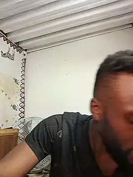 Snapshot of bull_Giant chatting on 02-07-25, 11:45 bull Giant online show from 02-07-25, 11:45