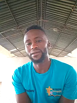 Snapshot of bull_Giant chatting on 02-13-25, 03:35 bull Giant online show from 02-13-25, 03:35