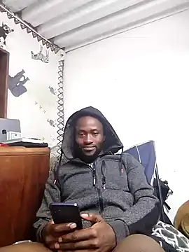 Snapshot of bull_Giant chatting on 02-20-25, 09:53 bull Giant online show from 02-20-25, 09:53