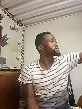 Snapshot of bull_Giant chatting on 02-21-25, 10:15 bull Giant online show from 02-21-25, 10:15