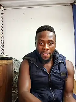 Snapshot of bull_Giant chatting on 02-23-25, 09:37 bull Giant online show from 02-23-25, 09:37