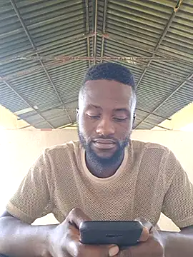 Snapshot of bull_Giant chatting on 03-09-25, 02:43 bull Giant online show from 03-09-25, 02:43