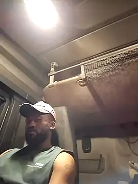 Snapshot of bull_Giant chatting on 09-19-25, 11:05 bull Giant online show from 09-19-25, 11:05