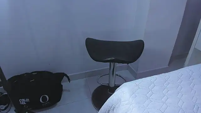 LiaFlowers online show from 12-05-24, 01:47