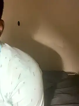 Snapshot of abdoul- chatting on 12-04-24, 11:24 abdoul- online show from 12-04-24, 11:24