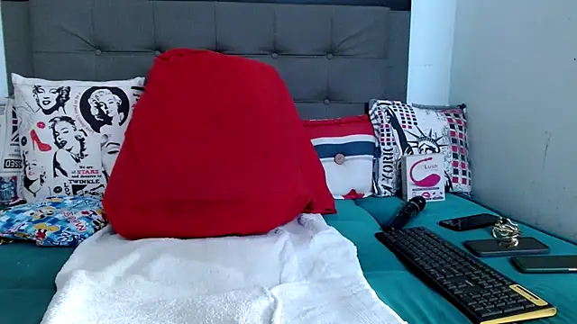 katysquirtdirty online show from 02-14-25, 08:59