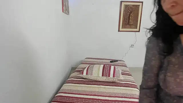 Juana Sweet online show from 12-14-25, 01:11