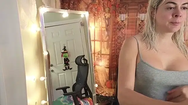 cunty tranny lydia online show from 10-14-25, 03:51