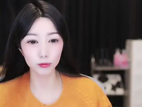 Nuyoah-77 online show from 10-15-25, 02:50