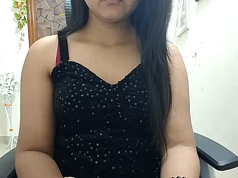 Snapshot of GoldnessAishu chatting on 11-13-25, 05:45 GoldnessAishu online show from 11-13-25, 05:45