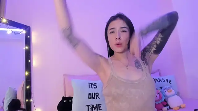 ValeriaCox online show from 01-30-25, 11:24