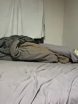 Snapshot of treatbobnicer chatting on 11-14-25, 12:15 treatbobnicer online show from 11-14-25, 12:15