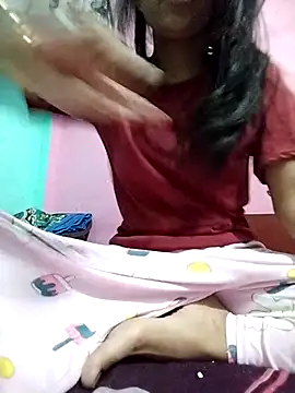 Snapshot of Hotty-Divya chatting on 11-09-25, 09:29 Hotty-Divya online show from 11-09-25, 09:29