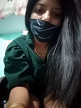 Snapshot of Hotty-Divya chatting on 04-01-26, 02:34 Hotty-Divya online show from 04-01-26, 02:34