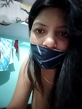 Snapshot of Hotty-Divya chatting on 04-05-26, 03:36 Hotty-Divya online show from 04-05-26, 03:36