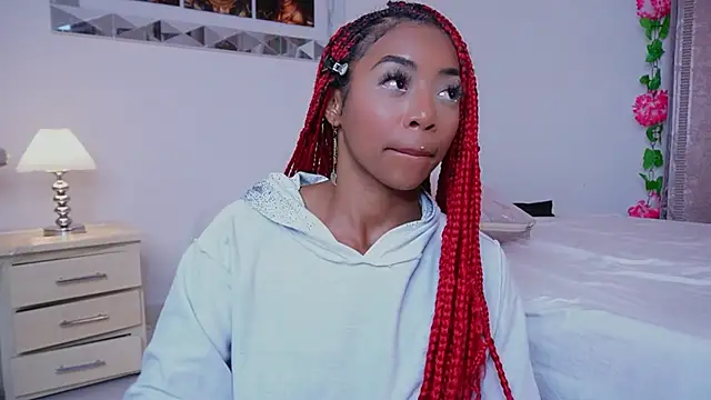 Alondrasparrow2 online show from 02-01-25, 10:44