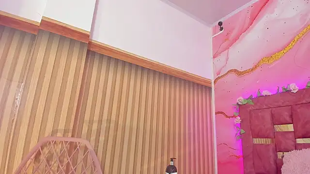 melody paris online show from 11-18-25, 10:52