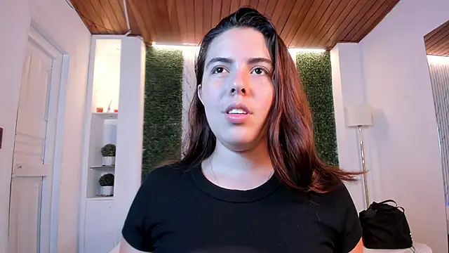 Lyssa Muller online show from 10-23-25, 02:38