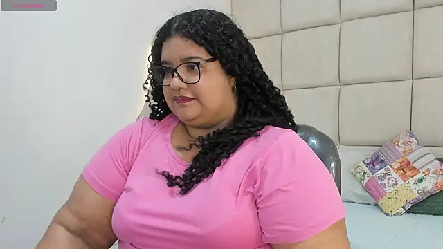 Snapshot of Miley_Collins chatting on 11-03-25, 07:37 Miley Collins online show from 11-03-25, 07:37