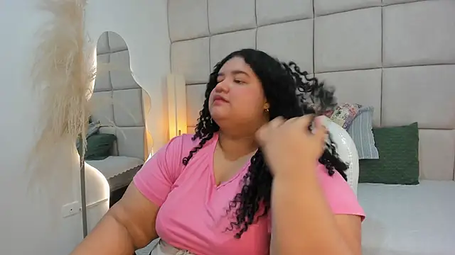 Snapshot of Miley_Collins chatting on 12-03-25, 07:56 Miley Collins online show from 12-03-25, 07:56