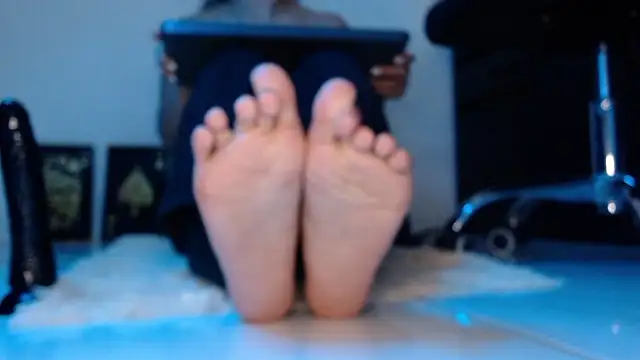 latinfeet-qos online show from 12-03-24, 05:42