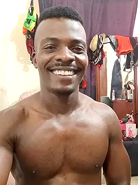 yezz3011 online show from 11-13-25, 07:02