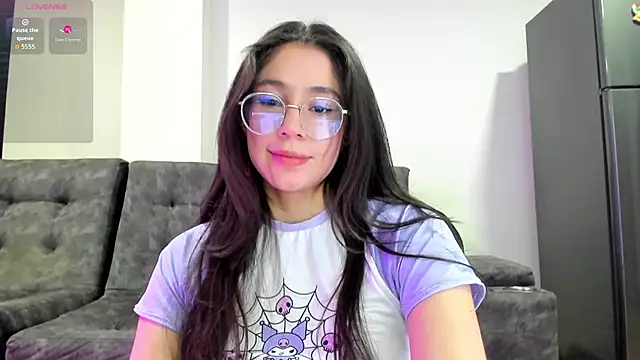 emmadiaz1 online show from 10-29-25, 02:47