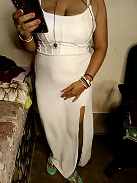 Sony-Model online show from 11-30-25, 05:17