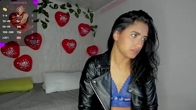 Alina Argi online show from 02-15-25, 08:44