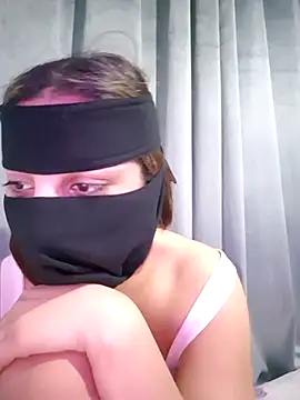 Snapshot of _arabica_ chatting on 10-21-25, 10:32 arabica online show from 10-21-25, 10:32