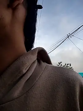 Snapshot of Valentinacuc chatting on 12-17-25, 12:44 Valentinacuc online show from 12-17-25, 12:44