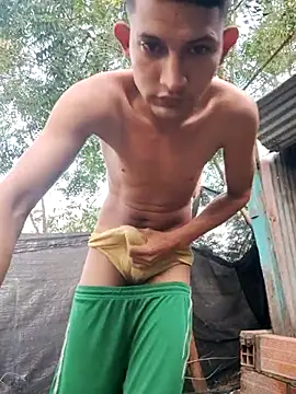 Snapshot of Valentinacuc chatting on 12-18-25, 11:27 Valentinacuc online show from 12-18-25, 11:27