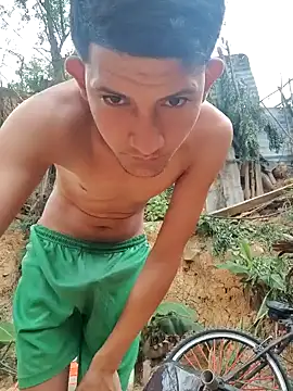 Snapshot of Valentinacuc chatting on 02-06-26, 11:57 Valentinacuc online show from 02-06-26, 11:57