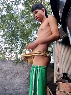 Snapshot of Valentinacuc chatting on 02-18-26, 11:39 Valentinacuc online show from 02-18-26, 11:39