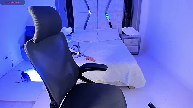 EmySilver online show from 02-09-25, 09:28