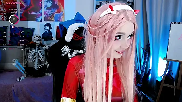 Snapshot of _Sparkland_ chatting on 11-19-25, 09:26 Sparkland online show from 11-19-25, 09:26