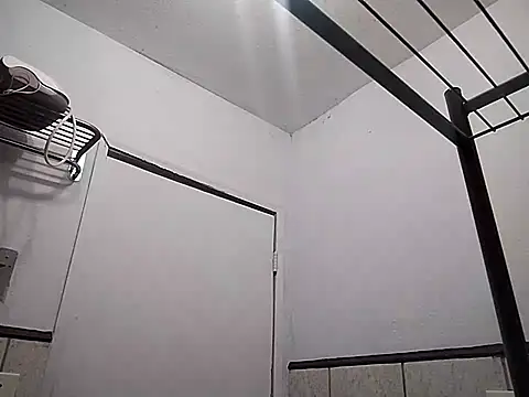 2LatinoUncutPARTY online show from 09-29-25, 02:22