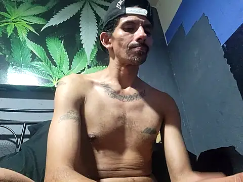 2LatinoUncutPARTY online show from 10-02-25, 01:01