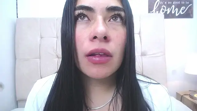 Snapshot of missexy303av chatting on 12-01-24, 06:19 missexy303av online show from 12-01-24, 06:19
