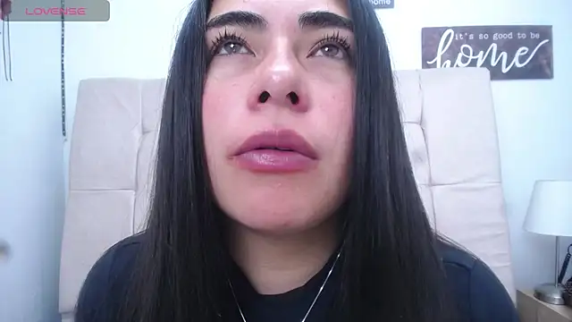 Snapshot of missexy303av chatting on 01-18-25, 02:33 missexy303av online show from 01-18-25, 02:33