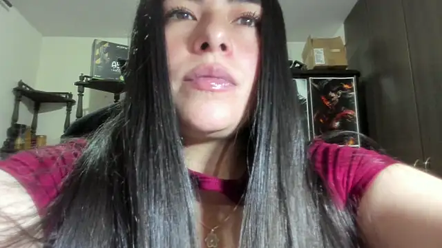 Snapshot of missexy303av chatting on 03-04-25, 05:00 missexy303av online show from 03-04-25, 05:00