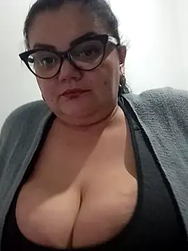 Madisonpalacio online show from 11-19-25, 02:44