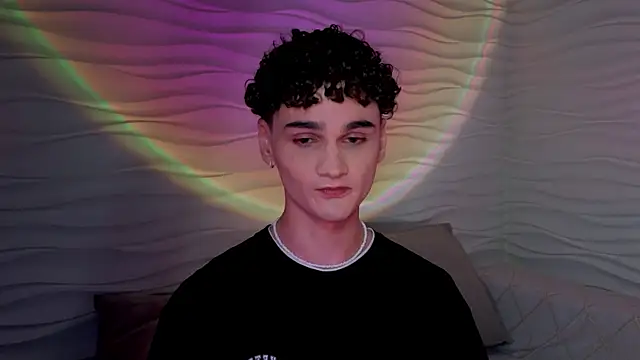 Snapshot of adam_21cm__ chatting on 03-07-25, 04:33 adam 21cm online show from 03-07-25, 04:33